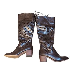WANTED Sz 9 Brown Lace-up Boots Laser Cut-Out Heeled Boots